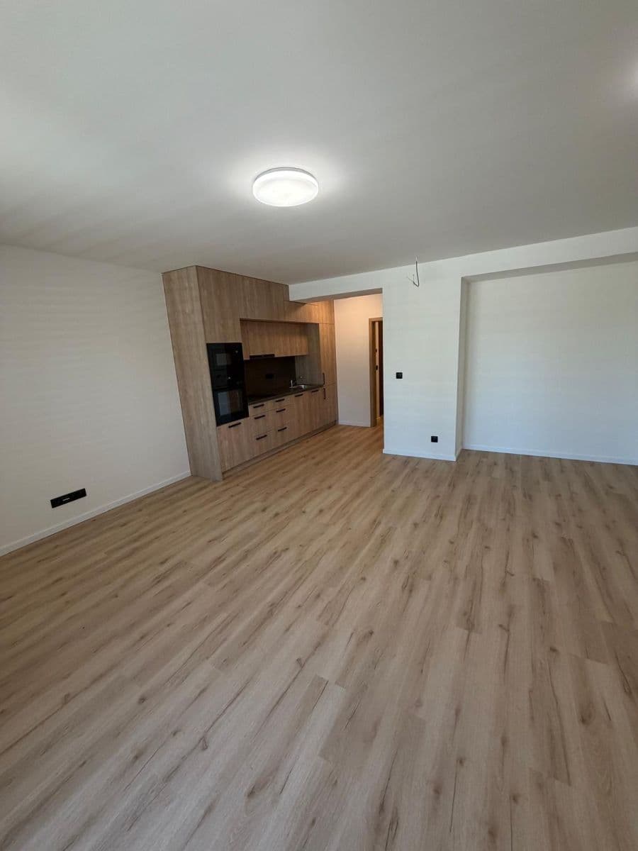 Pronájem bytu 1+kk 43 m², Nad dědinou, Brno, Jihomoravský kraj Pronájem bytu 1+kk 43 m², Nad dědinou, Brno, Jihomoravský kraj