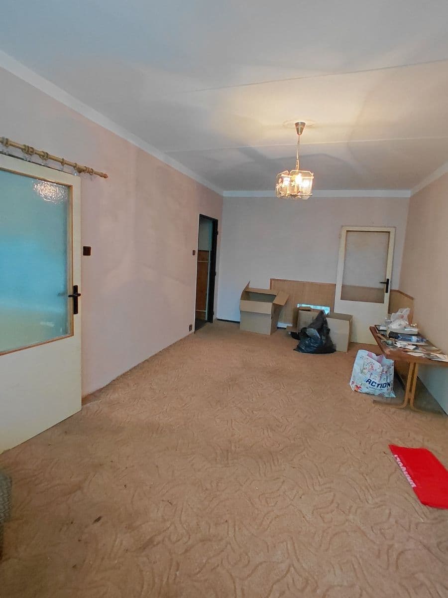 Prodej bytu 3+1 76 m², Rumunská, Čelákovice, Středočeský kraj Prodej bytu 3+1 76 m², Rumunská, Čelákovice, Středočeský kraj