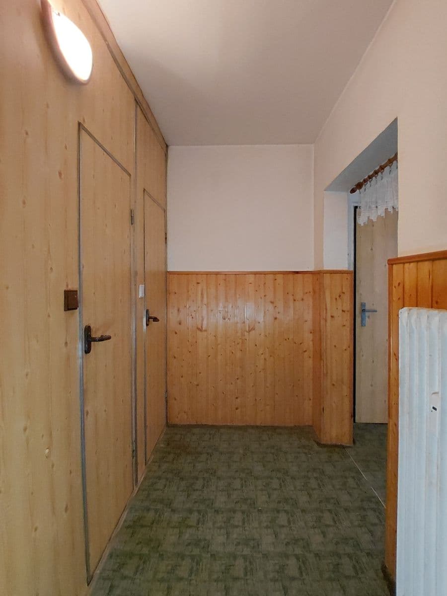 Prodej bytu 3+1 76 m², Rumunská, Čelákovice, Středočeský kraj Prodej bytu 3+1 76 m², Rumunská, Čelákovice, Středočeský kraj