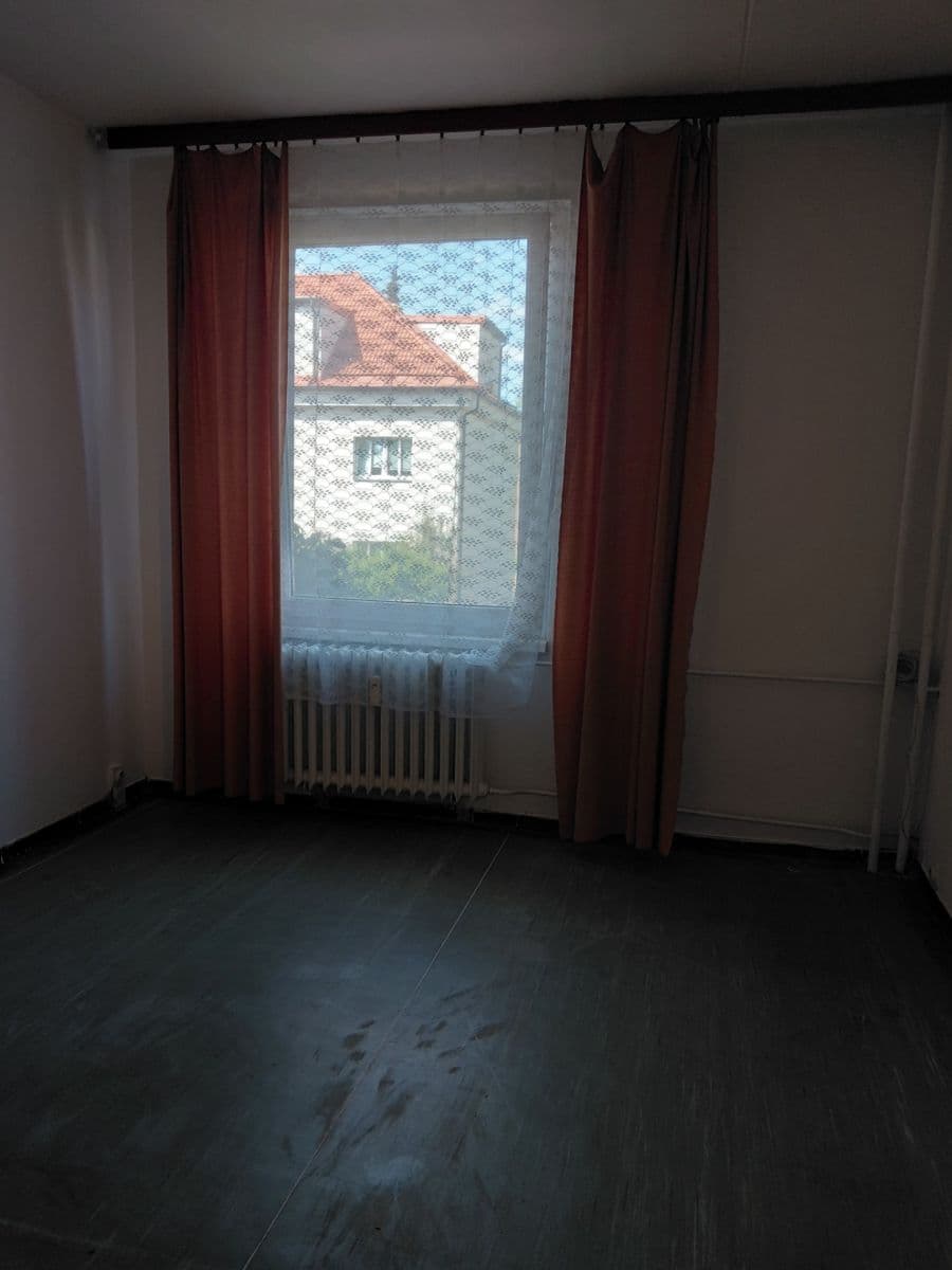 Prodej bytu 3+1 76 m², Rumunská, Čelákovice, Středočeský kraj Prodej bytu 3+1 76 m², Rumunská, Čelákovice, Středočeský kraj