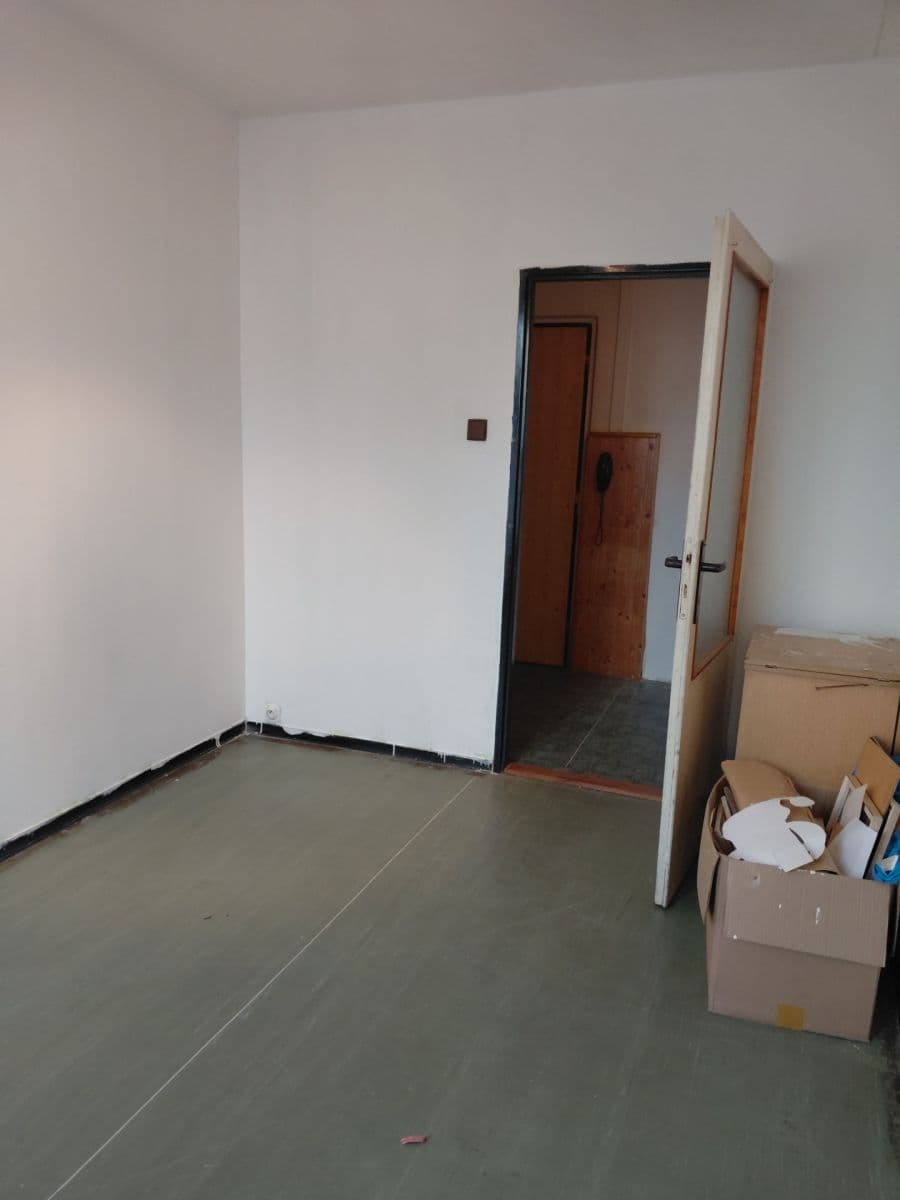 Prodej bytu 3+1 76 m², Rumunská, Čelákovice, Středočeský kraj Prodej bytu 3+1 76 m², Rumunská, Čelákovice, Středočeský kraj