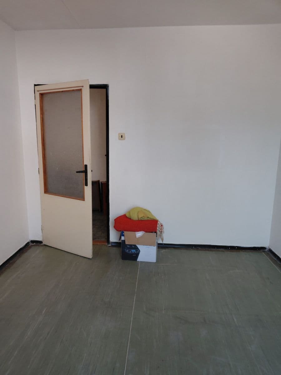 Prodej bytu 3+1 76 m², Rumunská, Čelákovice, Středočeský kraj Prodej bytu 3+1 76 m², Rumunská, Čelákovice, Středočeský kraj