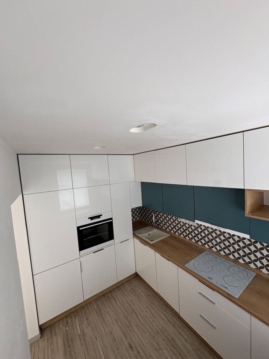Pronájem bytu 2+1 56 m², Praha, Praha Pronájem bytu 2+1 56 m², Praha, Praha