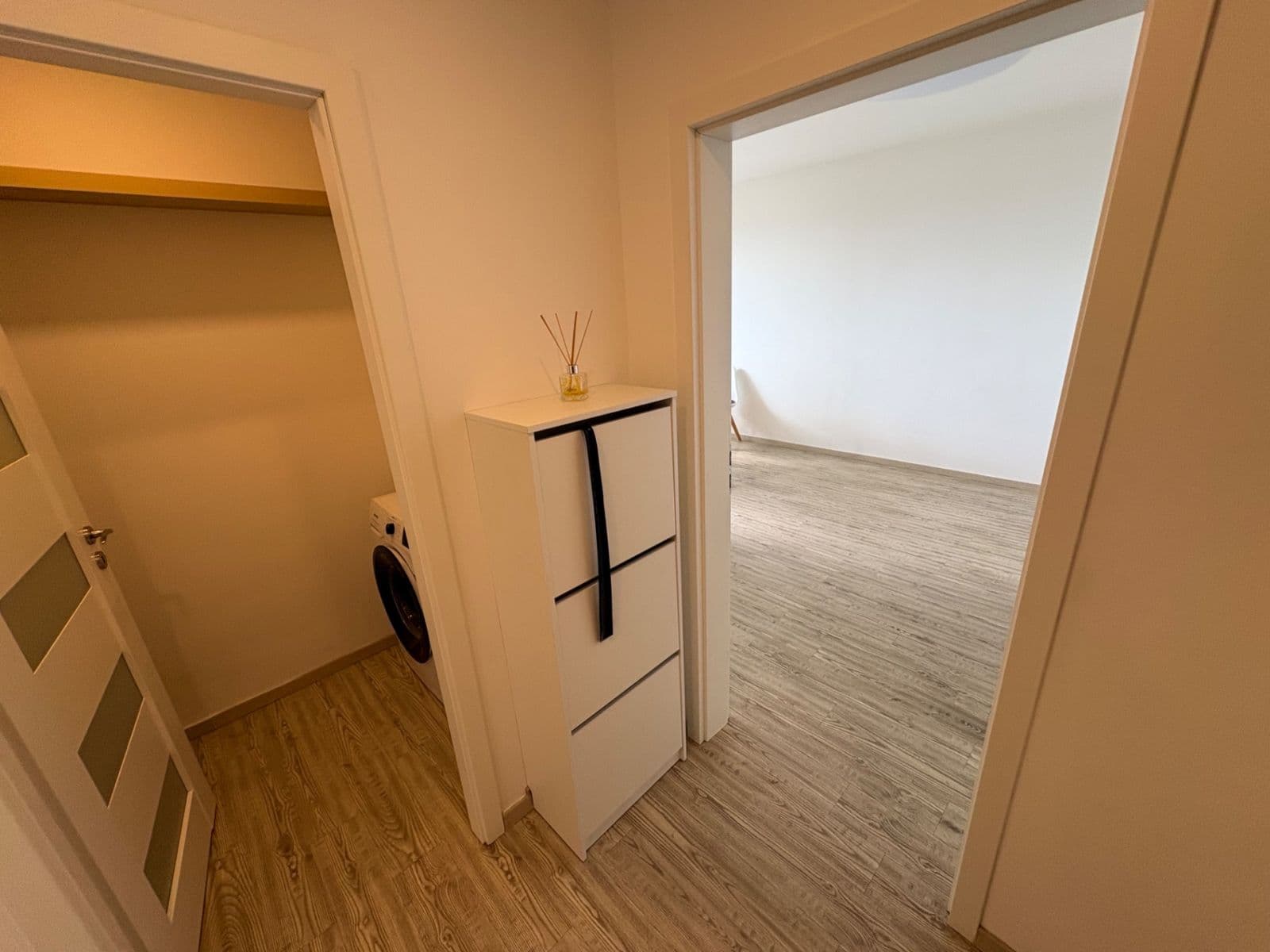 Pronájem bytu 2+1 56 m², Praha, Praha Pronájem bytu 2+1 56 m², Praha, Praha