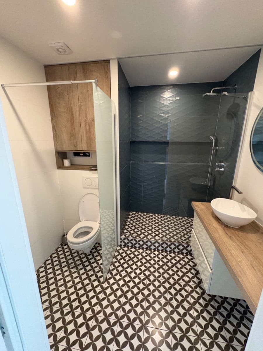 Pronájem bytu 2+1 56 m², Praha, Praha Pronájem bytu 2+1 56 m², Praha, Praha