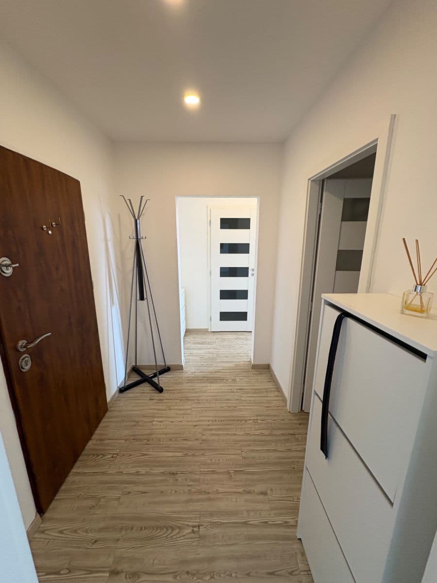 Pronájem bytu 2+1 56 m², Praha, Praha Pronájem bytu 2+1 56 m², Praha, Praha