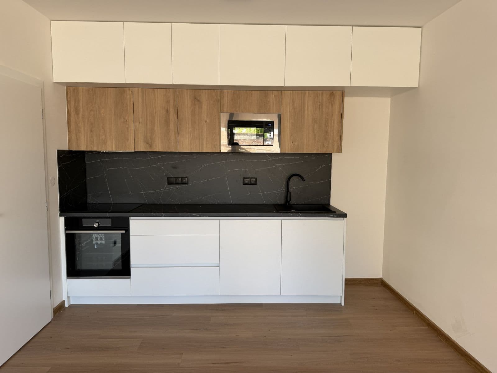 Pronájem bytu 2+kk 58 m², Bratislavská, Brno, Jihomoravský kraj Pronájem bytu 2+kk 58 m², Bratislavská, Brno, Jihomoravský kraj