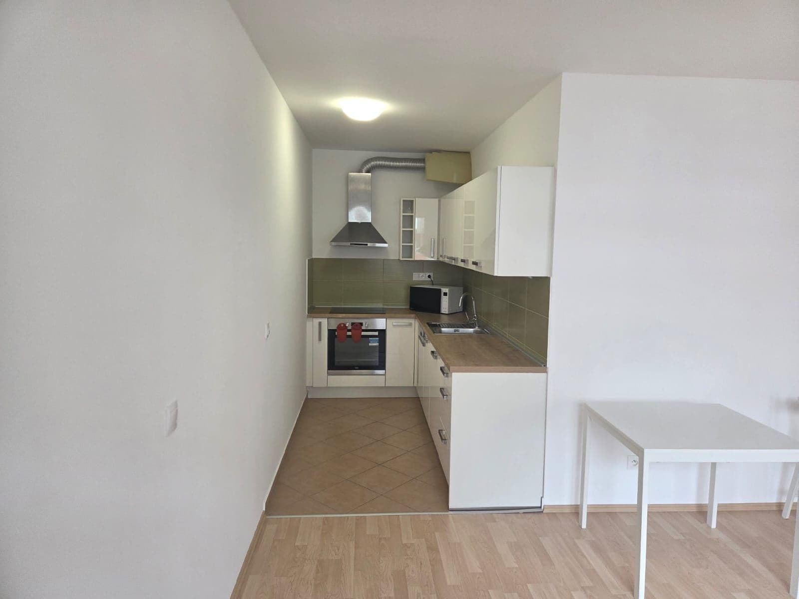 Pronájem bytu 1+kk 29 m², Miloše Havla, Praha, Praha Pronájem bytu 1+kk 29 m², Miloše Havla, Praha, Praha