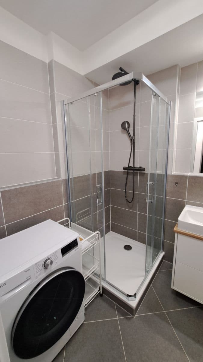 Pronájem bytu 1+kk 34 m², Stočesova, Praha, Praha Pronájem bytu 1+kk 34 m², Stočesova, Praha, Praha