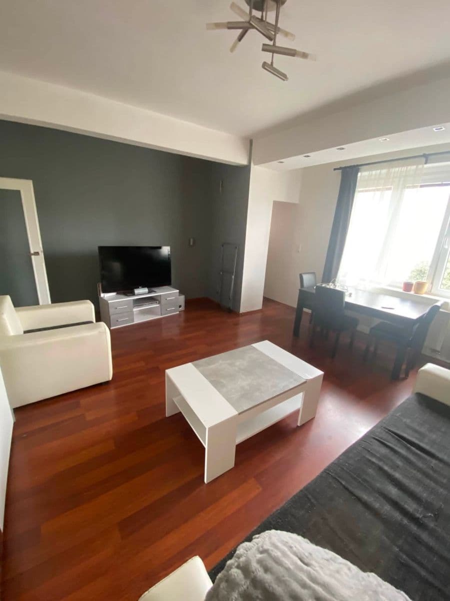 Pronájem bytu 2+kk 45 m², Viklefova, Praha, Praha Pronájem bytu 2+kk 45 m², Viklefova, Praha, Praha