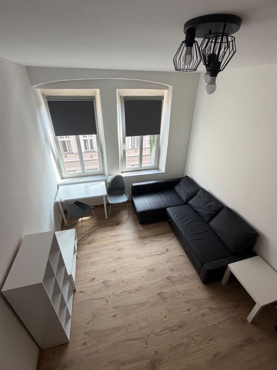 Pronájem bytu 1+kk 33 m², Sevastopolská, Praha, Praha Pronájem bytu 1+kk 33 m², Sevastopolská, Praha, Praha