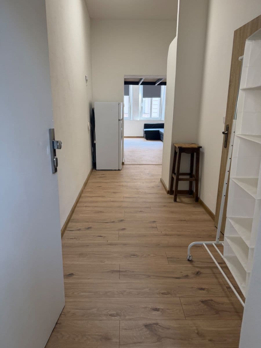 Pronájem bytu 1+kk 33 m², Sevastopolská, Praha, Praha Pronájem bytu 1+kk 33 m², Sevastopolská, Praha, Praha