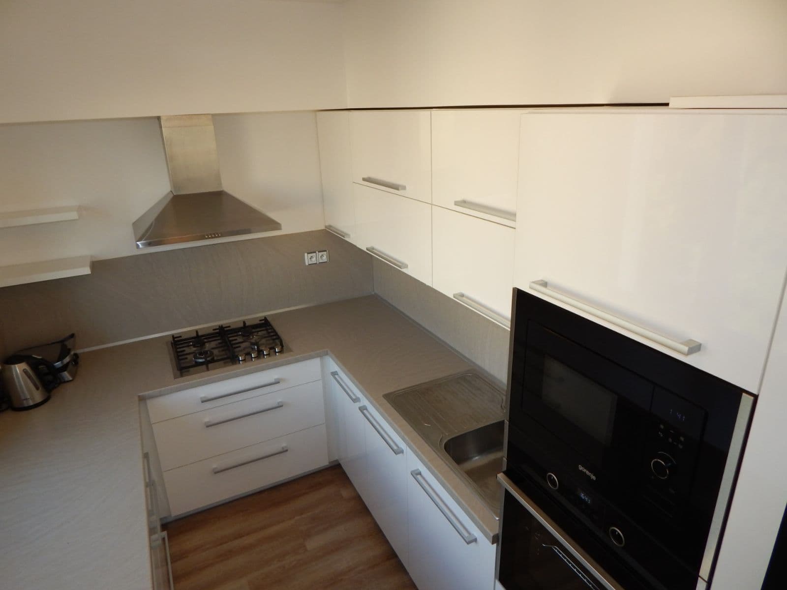 Pronájem bytu 2+1 53 m², Senegalská, Praha, Praha Pronájem bytu 2+1 53 m², Senegalská, Praha, Praha