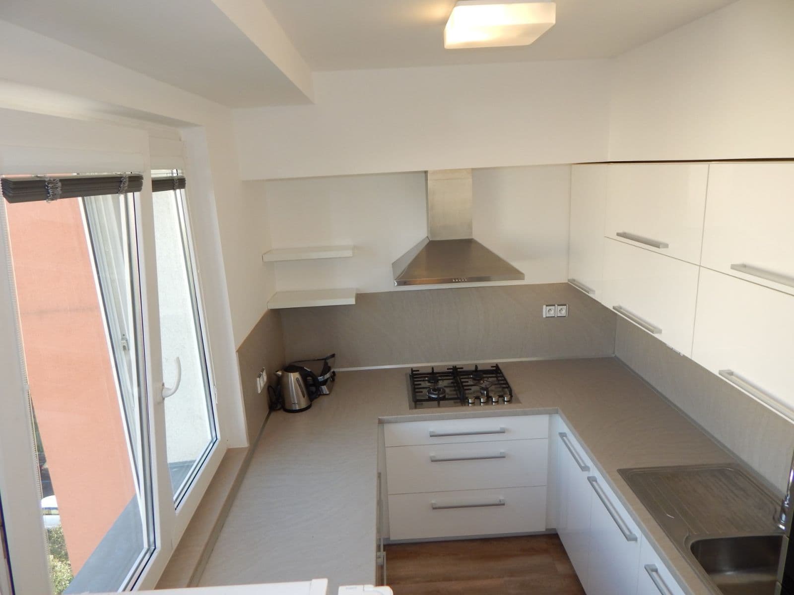 Pronájem bytu 2+1 53 m², Senegalská, Praha, Praha Pronájem bytu 2+1 53 m², Senegalská, Praha, Praha