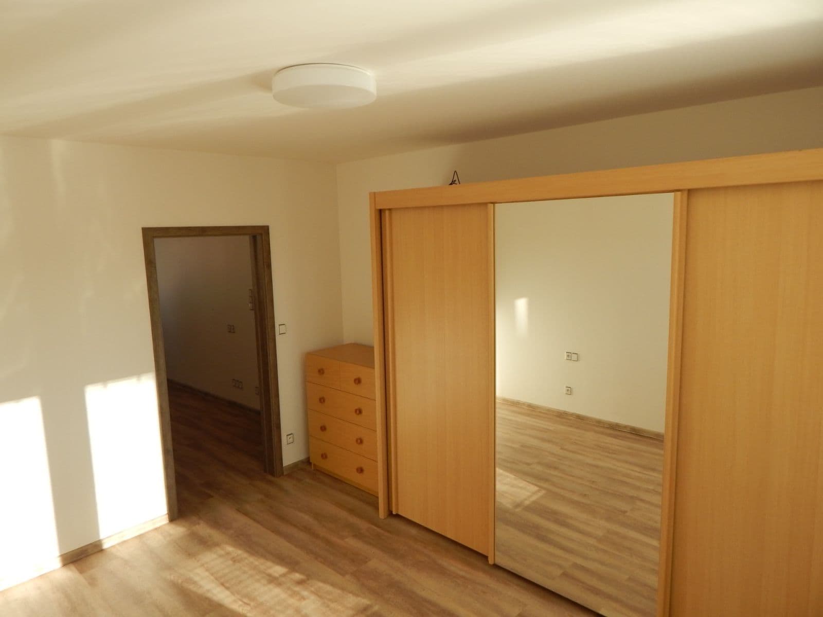 Pronájem bytu 2+1 53 m², Senegalská, Praha, Praha Pronájem bytu 2+1 53 m², Senegalská, Praha, Praha