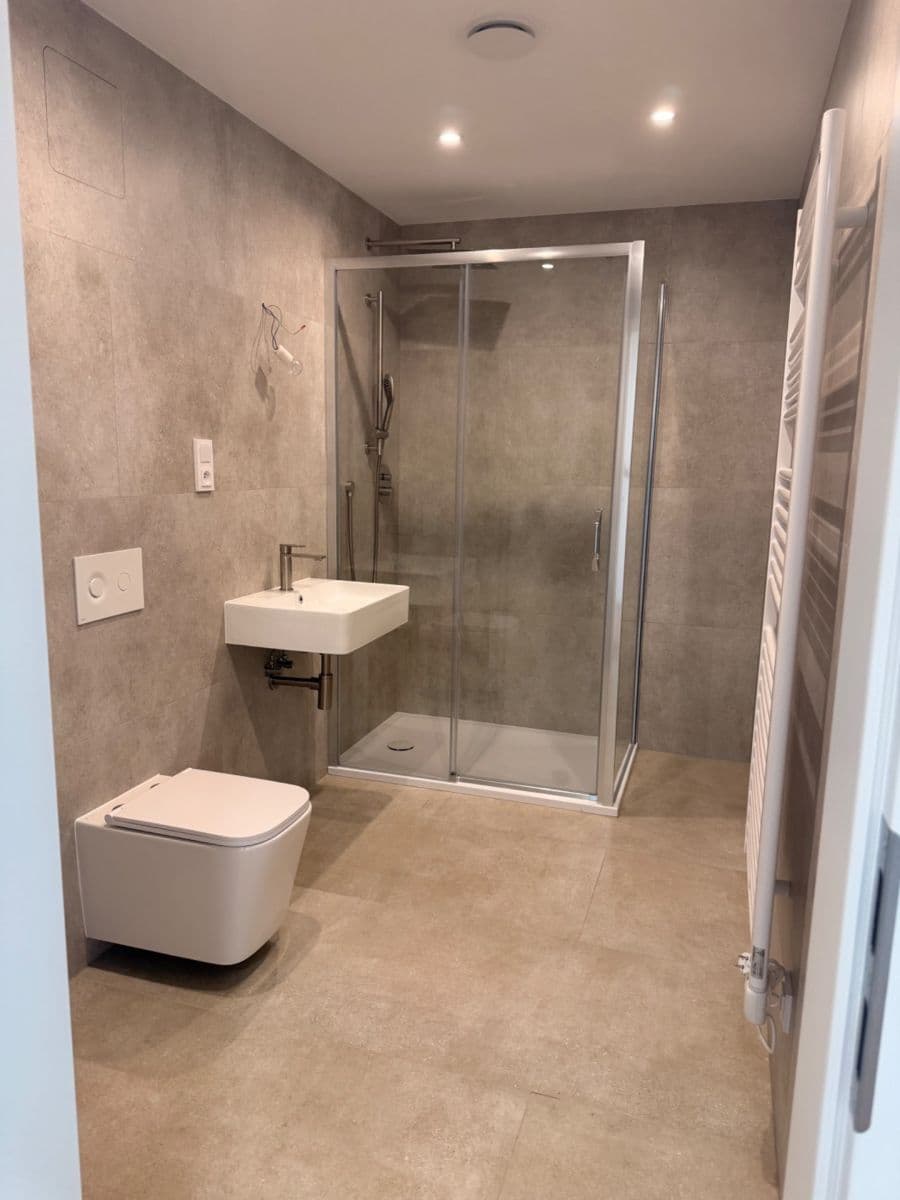 Pronájem bytu 2+kk 62 m², V. Kratochvíla, Kladno, Středočeský kraj Pronájem bytu 2+kk 62 m², V. Kratochvíla, Kladno, Středočeský kraj