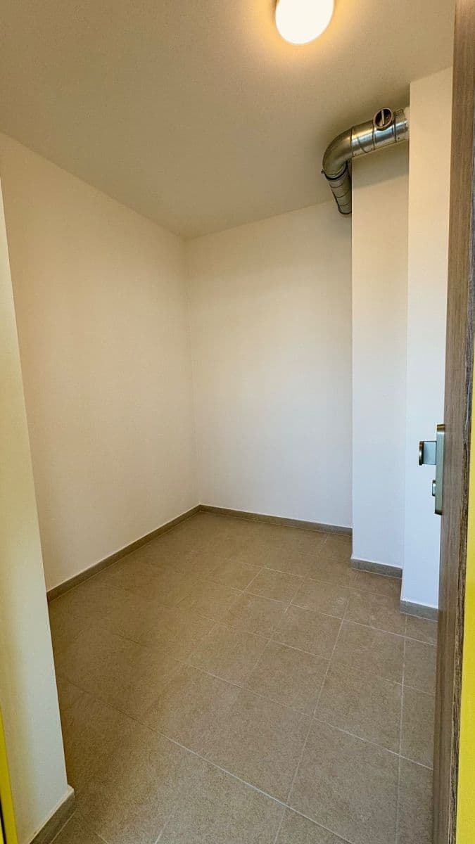 Pronájem bytu 2+kk 54 m², Josefa Truhláře, Brandýs nad Labem-Stará Boleslav, Středočeský kraj Pronájem bytu 2+kk 54 m², Josefa Truhláře, Brandýs nad Labem-Stará Boleslav, Středočeský kraj
