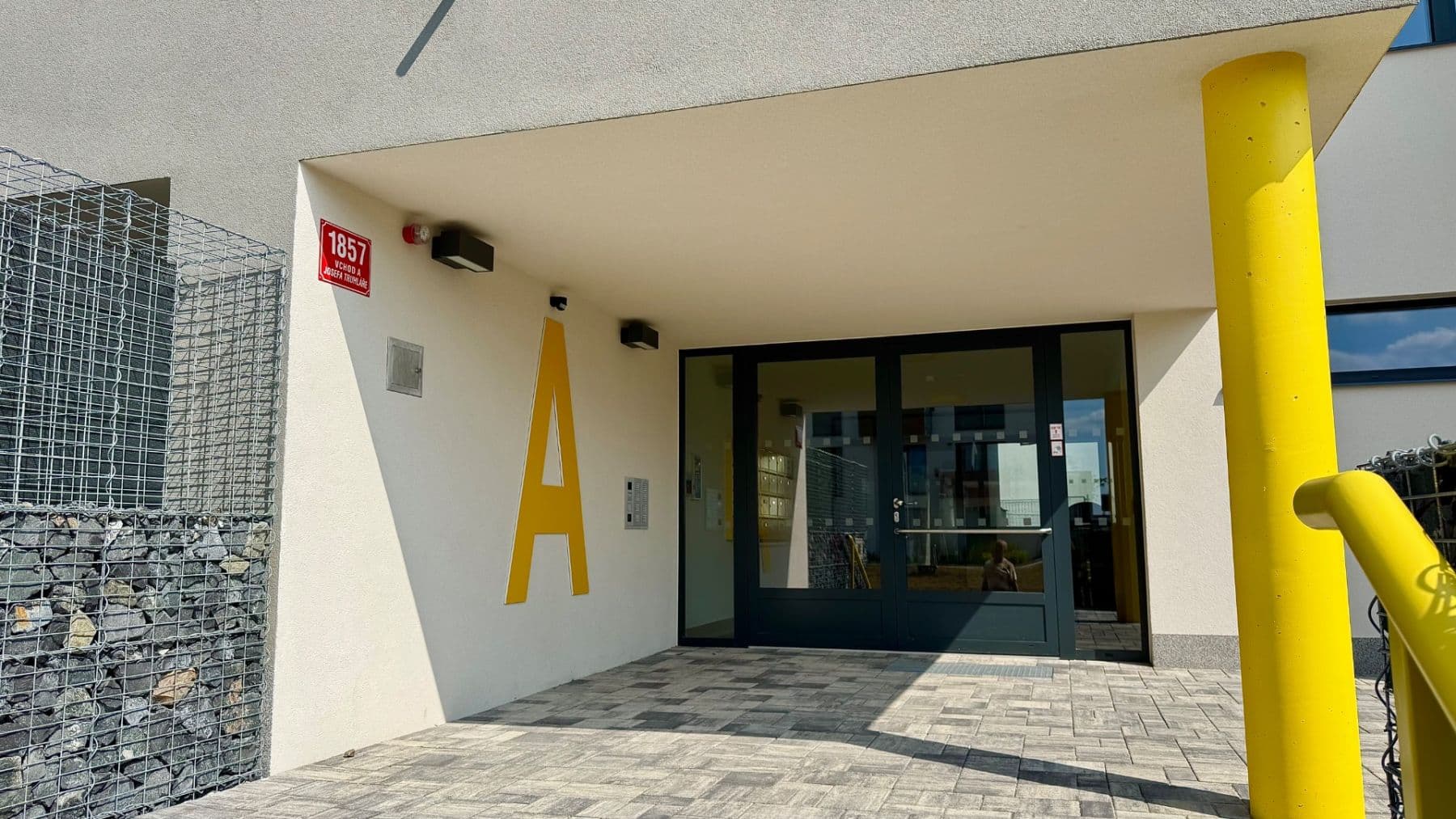 Pronájem bytu 2+kk 54 m², Josefa Truhláře, Brandýs nad Labem-Stará Boleslav, Středočeský kraj Pronájem bytu 2+kk 54 m², Josefa Truhláře, Brandýs nad Labem-Stará Boleslav, Středočeský kraj