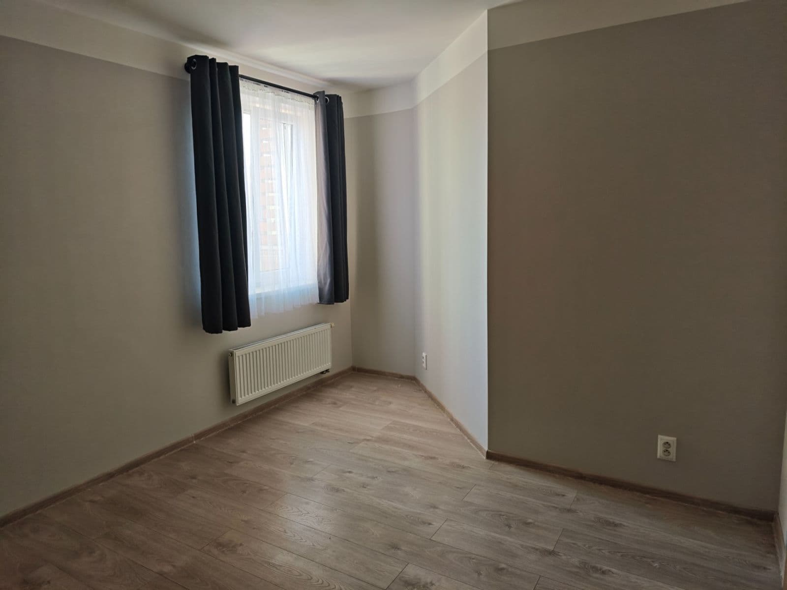 Pronájem bytu 2+kk 44 m², V Honech, Klecany, Středočeský kraj Pronájem bytu 2+kk 44 m², V Honech, Klecany, Středočeský kraj