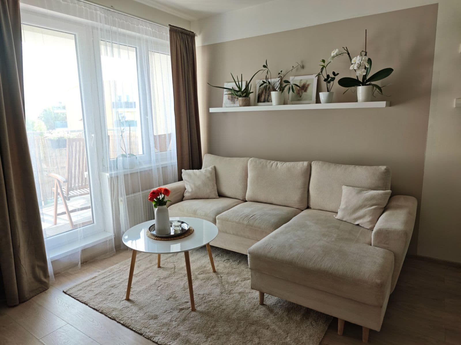 Pronájem bytu 2+kk 44 m², V Honech, Klecany, Středočeský kraj Pronájem bytu 2+kk 44 m², V Honech, Klecany, Středočeský kraj