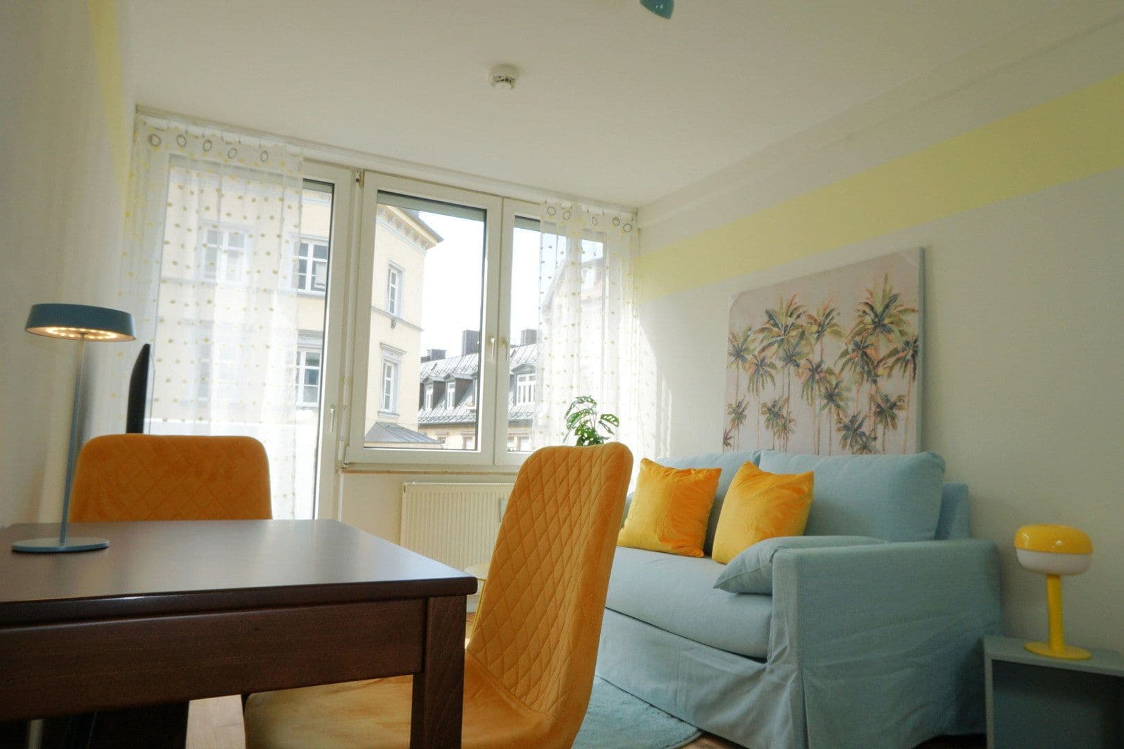 Pronájem bytu 1+1 22 m², Türkenstraße 80, München, Bavorsko Pronájem bytu 1+1 22 m², Türkenstraße 80, München, Bavorsko