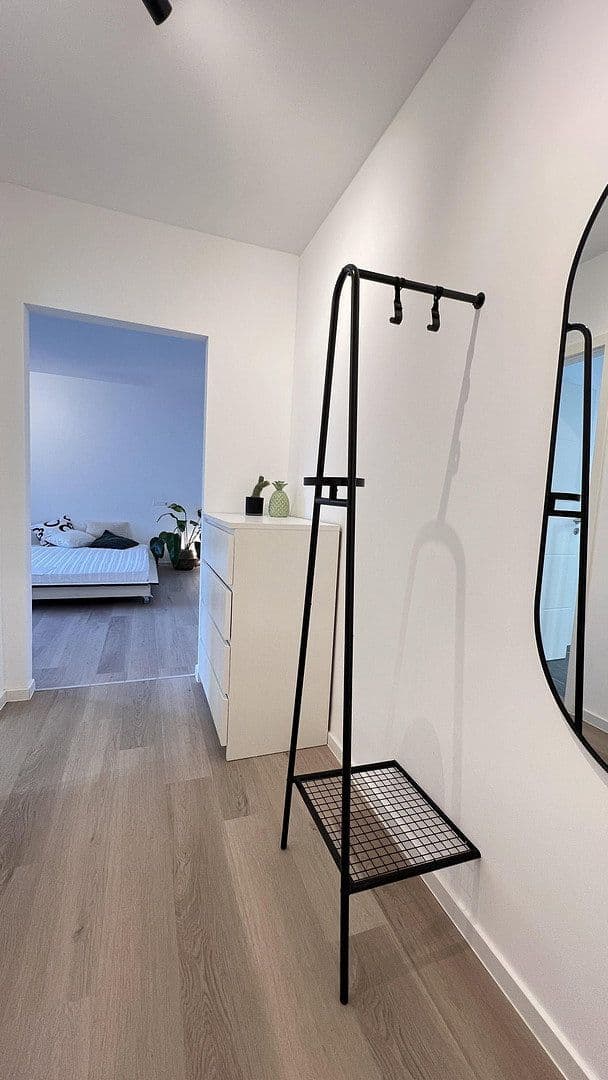 Pronájem bytu 1+1 37 m², Stuttgart, Bádensko-Württembersko Pronájem bytu 1+1 37 m², Stuttgart, Bádensko-Württembersko