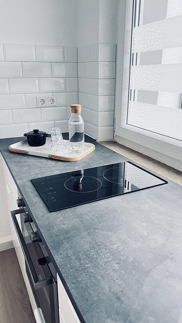 Pronájem bytu 1+1 37 m², Stuttgart, Bádensko-Württembersko Pronájem bytu 1+1 37 m², Stuttgart, Bádensko-Württembersko