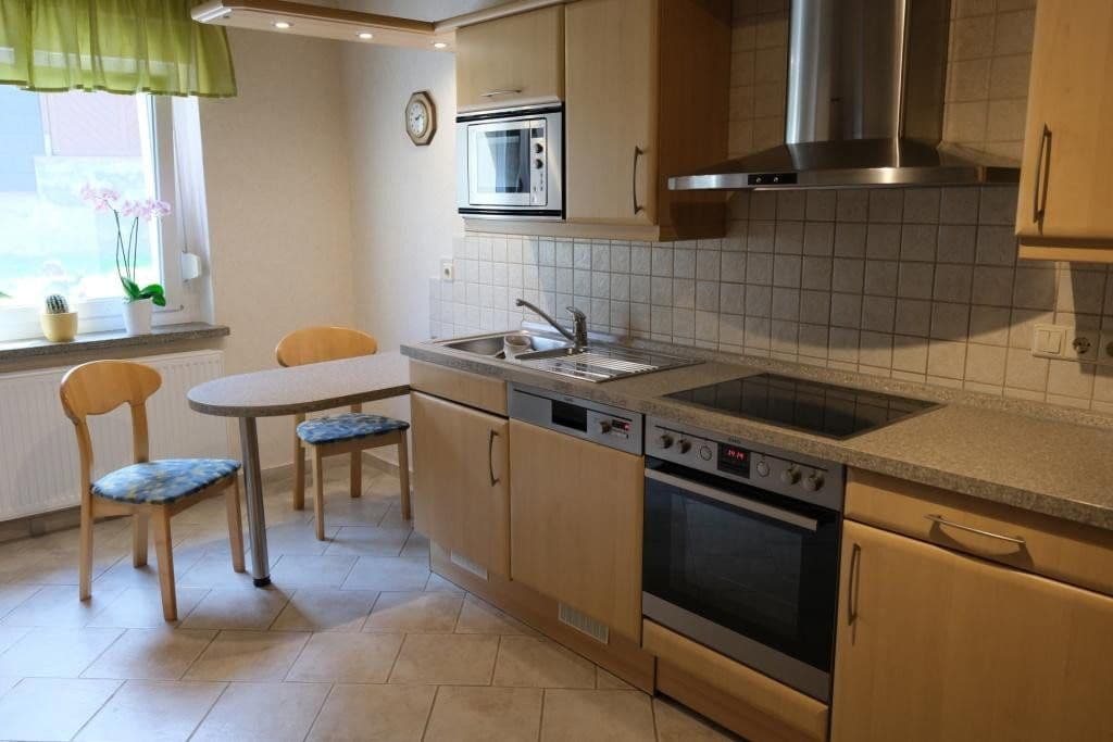 Prodej domu 200 m², pozemek 1.286 m², Zur Burg 10, Rabenstein/Fläming, Braniborsko Prodej domu 200 m², pozemek 1.286 m², Zur Burg 10, Rabenstein/Fläming, Braniborsko