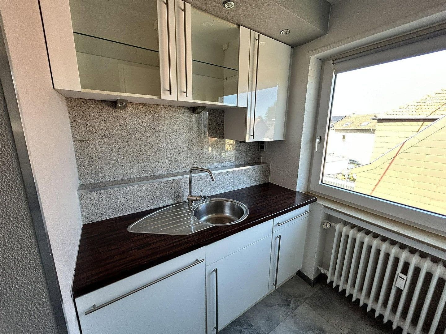 Pronájem bytu 4+1 111 m², Saarbrücken, Země Sársko Pronájem bytu 4+1 111 m², Saarbrücken, Země Sársko