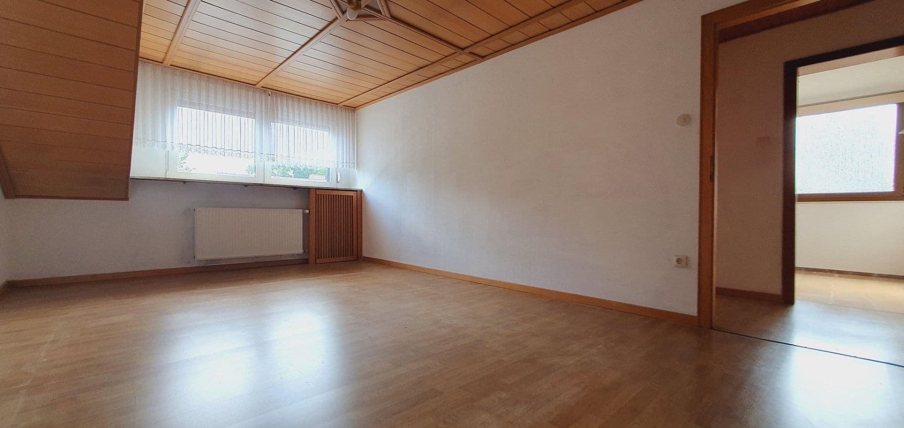 Prodej domu 180 m², pozemek 407 m², Voerde (Niederrhein), Severní Porýní-Vestfálsko Prodej domu 180 m², pozemek 407 m², Voerde (Niederrhein), Severní Porýní-Vestfálsko