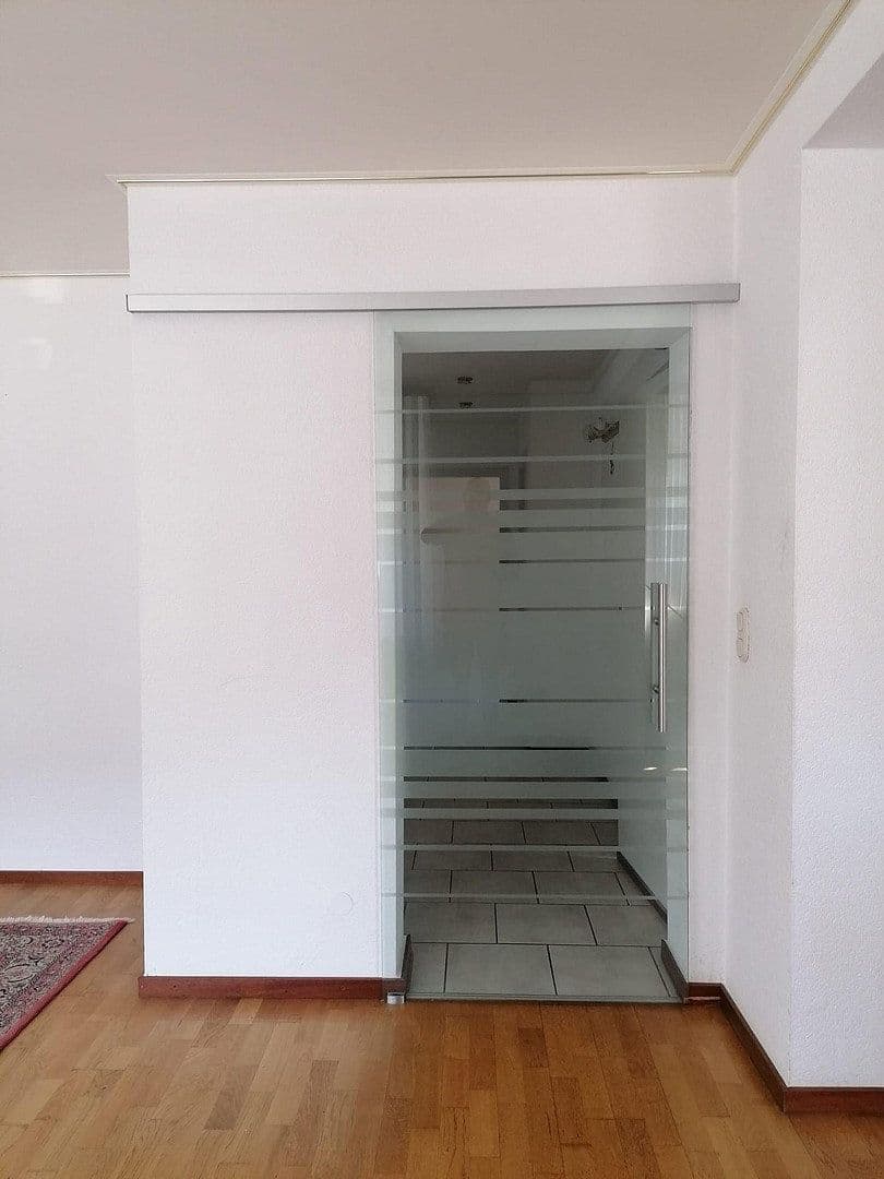 Prodej domu 180 m², pozemek 407 m², Voerde (Niederrhein), Severní Porýní-Vestfálsko Prodej domu 180 m², pozemek 407 m², Voerde (Niederrhein), Severní Porýní-Vestfálsko