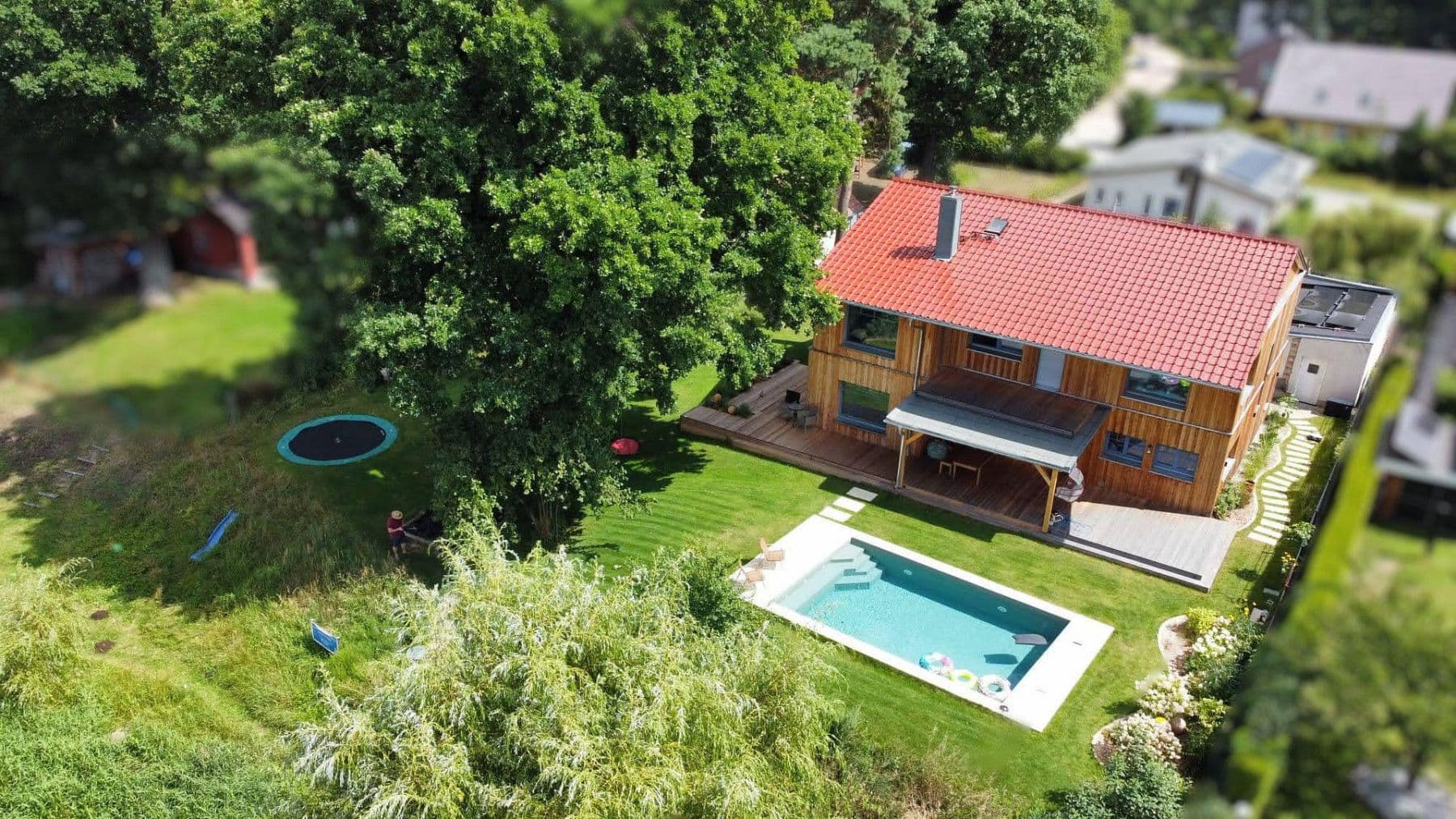 Prodej domu 220 m², pozemek 2.400 m², Am Spreeufer 40, Grünheide (Mark), Braniborsko Prodej domu 220 m², pozemek 2.400 m², Am Spreeufer 40, Grünheide (Mark), Braniborsko