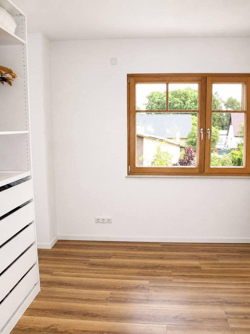 Prodej domu 220 m², pozemek 2.400 m², Am Spreeufer 40, Grünheide (Mark), Braniborsko Prodej domu 220 m², pozemek 2.400 m², Am Spreeufer 40, Grünheide (Mark), Braniborsko