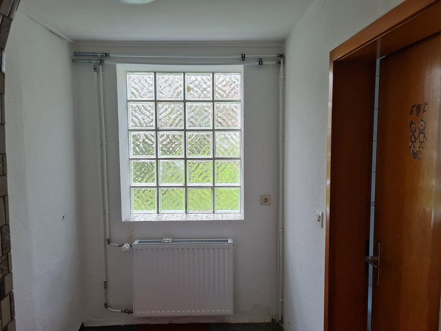 Prodej domu 303 m², pozemek 408 m², Rollshausen, Dolní Sasko Prodej domu 303 m², pozemek 408 m², Rollshausen, Dolní Sasko