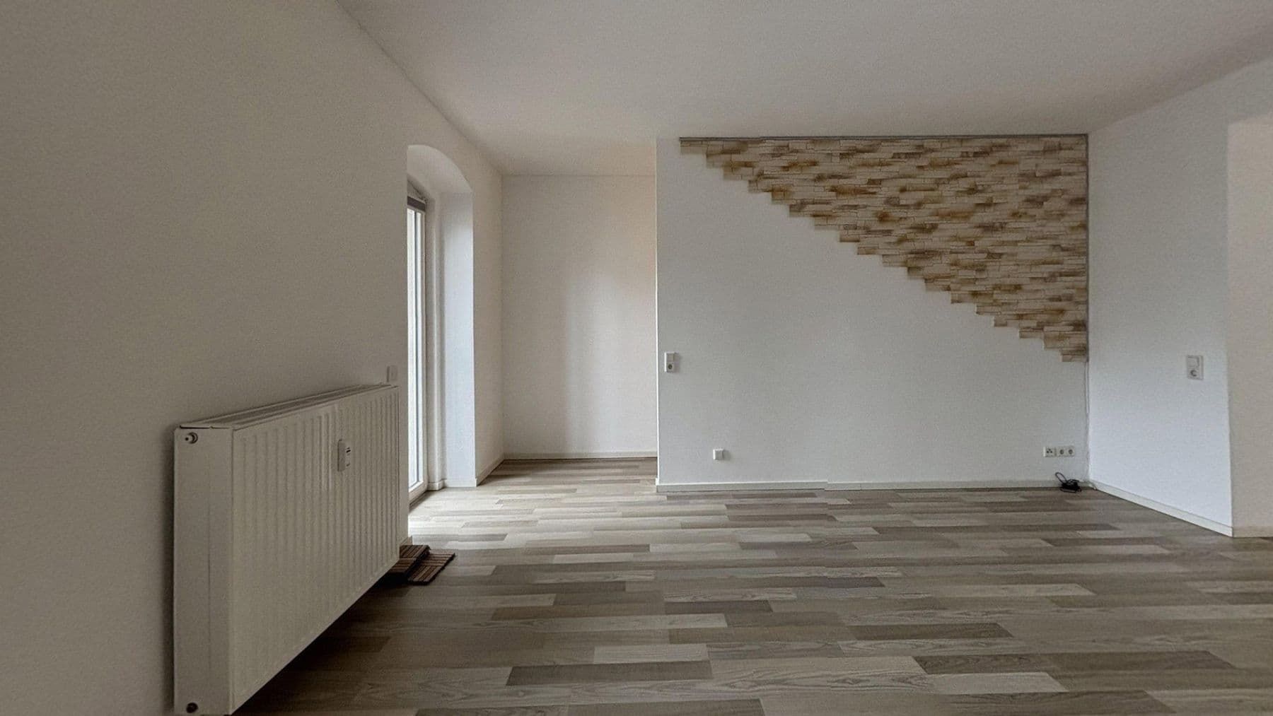 Pronájem bytu 4+kk 134 m², Jupiterstraße 22, Halle (Saale), Sasko-Anhaltsko Pronájem bytu 4+kk 134 m², Jupiterstraße 22, Halle (Saale), Sasko-Anhaltsko