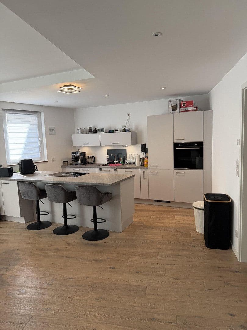 Pronájem bytu 2+1 86 m², Mandelring 24, Neustadt, Porýní-Falc Pronájem bytu 2+1 86 m², Mandelring 24, Neustadt, Porýní-Falc