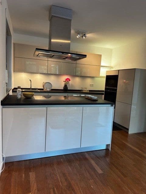 Prodej bytu 3+1 90 m², München, Bavorsko Prodej bytu 3+1 90 m², München, Bavorsko
