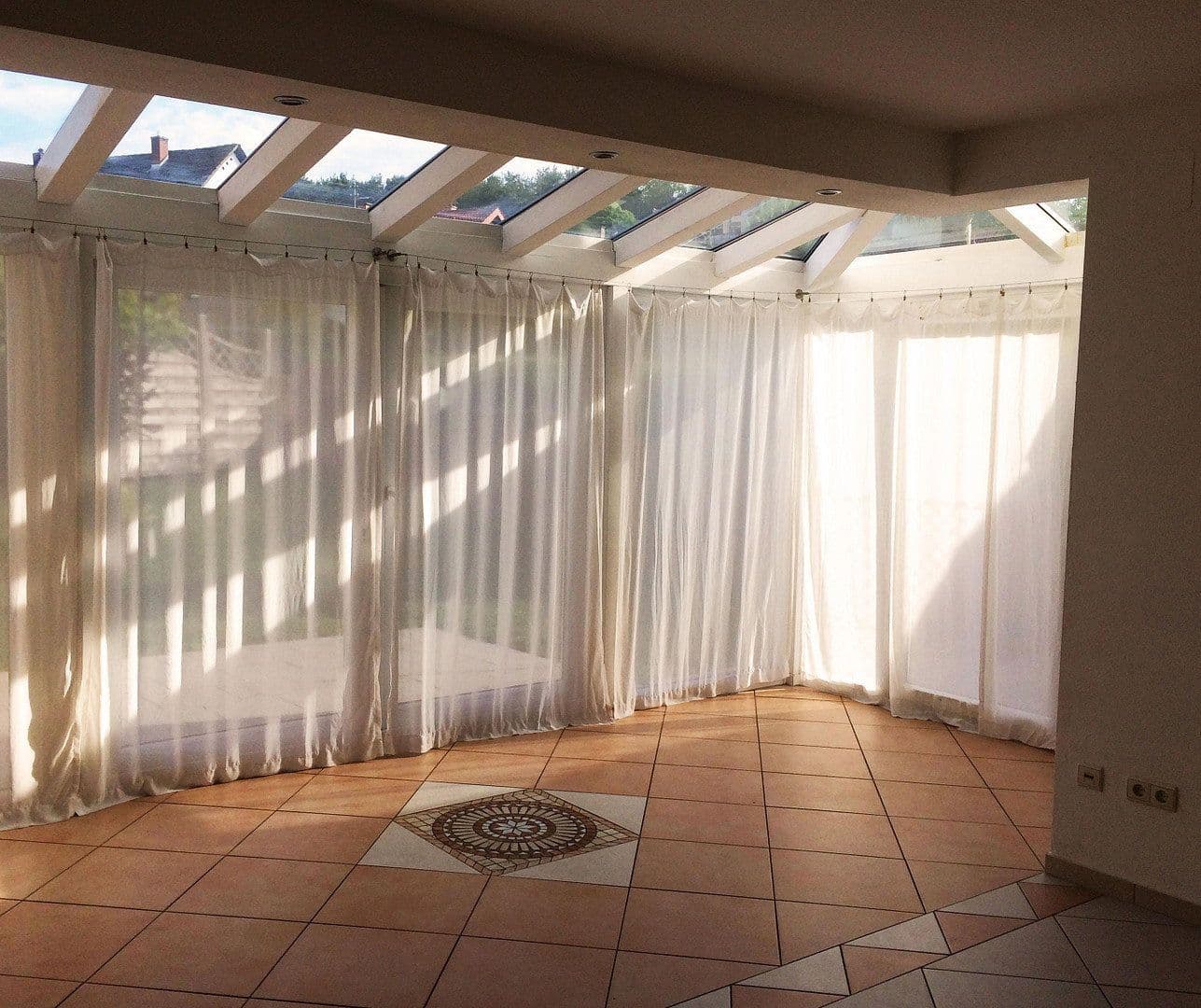 Prodej domu 290 m², pozemek 438 m², Queidersbach, Porýní-Falc Prodej domu 290 m², pozemek 438 m², Queidersbach, Porýní-Falc