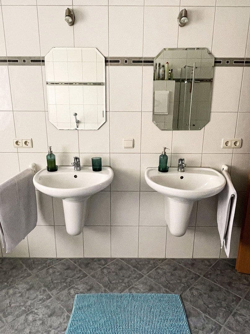 Prodej domu 290 m², pozemek 438 m², Queidersbach, Porýní-Falc Prodej domu 290 m², pozemek 438 m², Queidersbach, Porýní-Falc