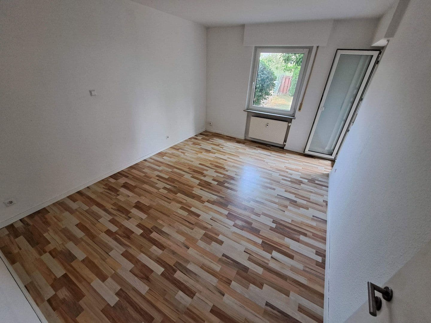 Pronájem bytu 4+1 88 m², Nelkenweg 14, Rudersberg, Bádensko-Württembersko Pronájem bytu 4+1 88 m², Nelkenweg 14, Rudersberg, Bádensko-Württembersko