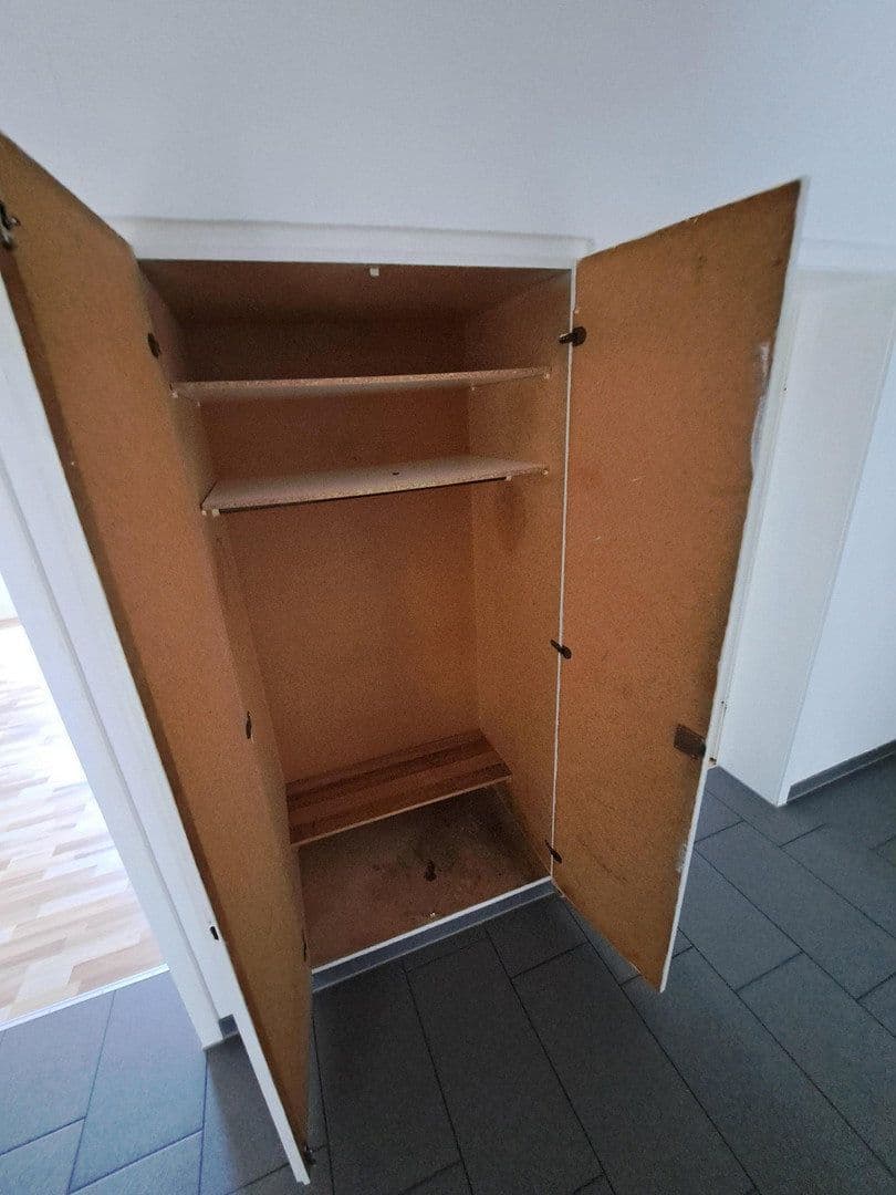 Pronájem bytu 4+1 88 m², Nelkenweg 14, Rudersberg, Bádensko-Württembersko Pronájem bytu 4+1 88 m², Nelkenweg 14, Rudersberg, Bádensko-Württembersko