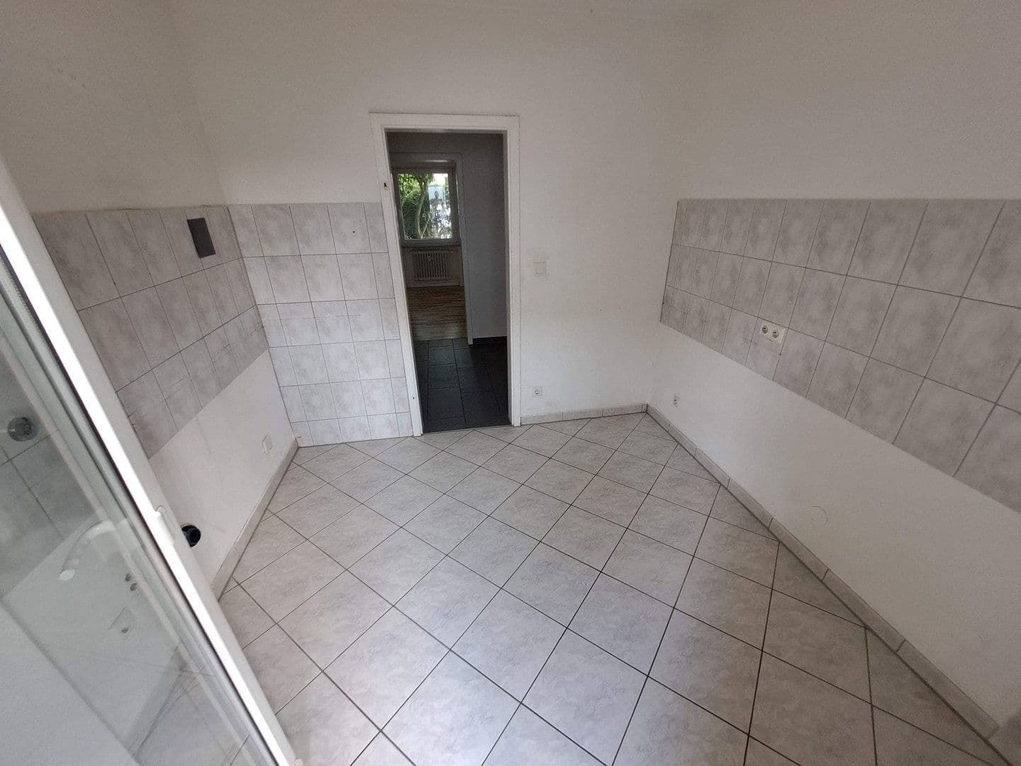 Pronájem bytu 4+1 88 m², Nelkenweg 14, Rudersberg, Bádensko-Württembersko Pronájem bytu 4+1 88 m², Nelkenweg 14, Rudersberg, Bádensko-Württembersko