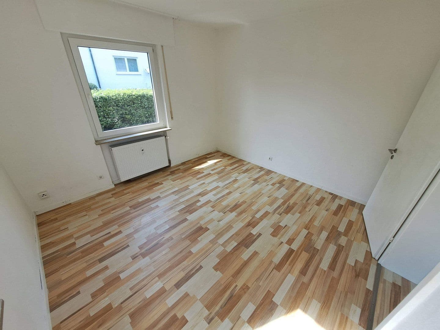 Pronájem bytu 4+1 88 m², Nelkenweg 14, Rudersberg, Bádensko-Württembersko Pronájem bytu 4+1 88 m², Nelkenweg 14, Rudersberg, Bádensko-Württembersko
