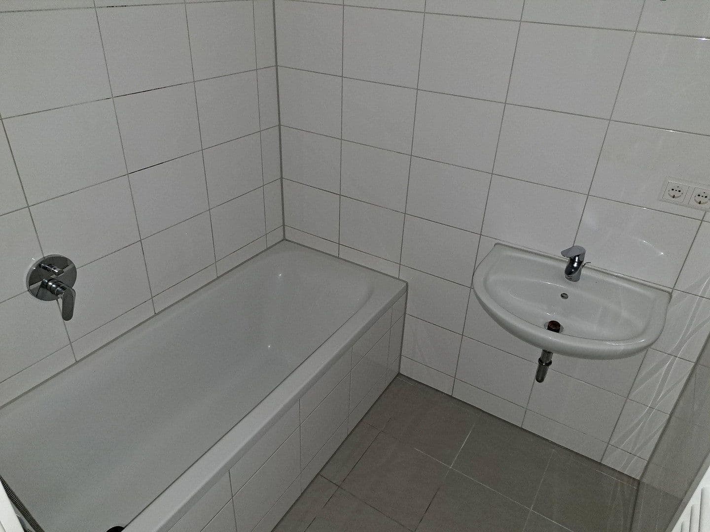 Pronájem bytu 4+1 88 m², Nelkenweg 14, Rudersberg, Bádensko-Württembersko Pronájem bytu 4+1 88 m², Nelkenweg 14, Rudersberg, Bádensko-Württembersko