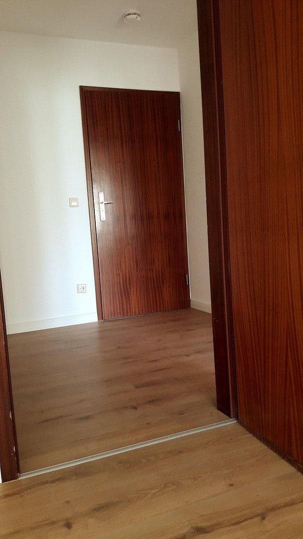 Pronájem bytu 2+1 49 m², Bayreuther Straße 10, Chemnitz, Sasko Pronájem bytu 2+1 49 m², Bayreuther Straße 10, Chemnitz, Sasko