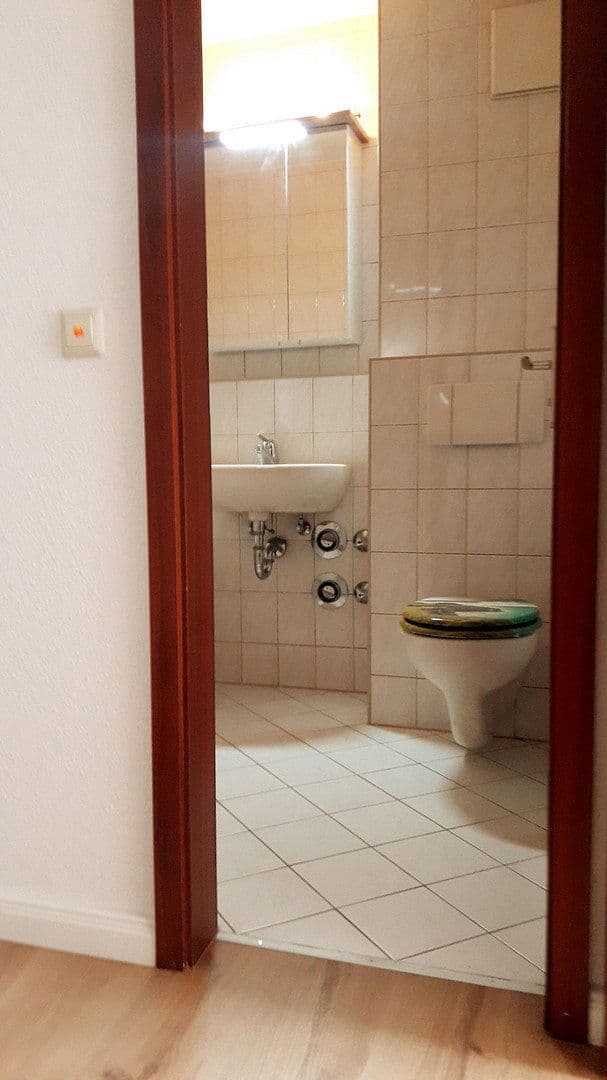 Pronájem bytu 2+1 49 m², Bayreuther Straße 10, Chemnitz, Sasko Pronájem bytu 2+1 49 m², Bayreuther Straße 10, Chemnitz, Sasko
