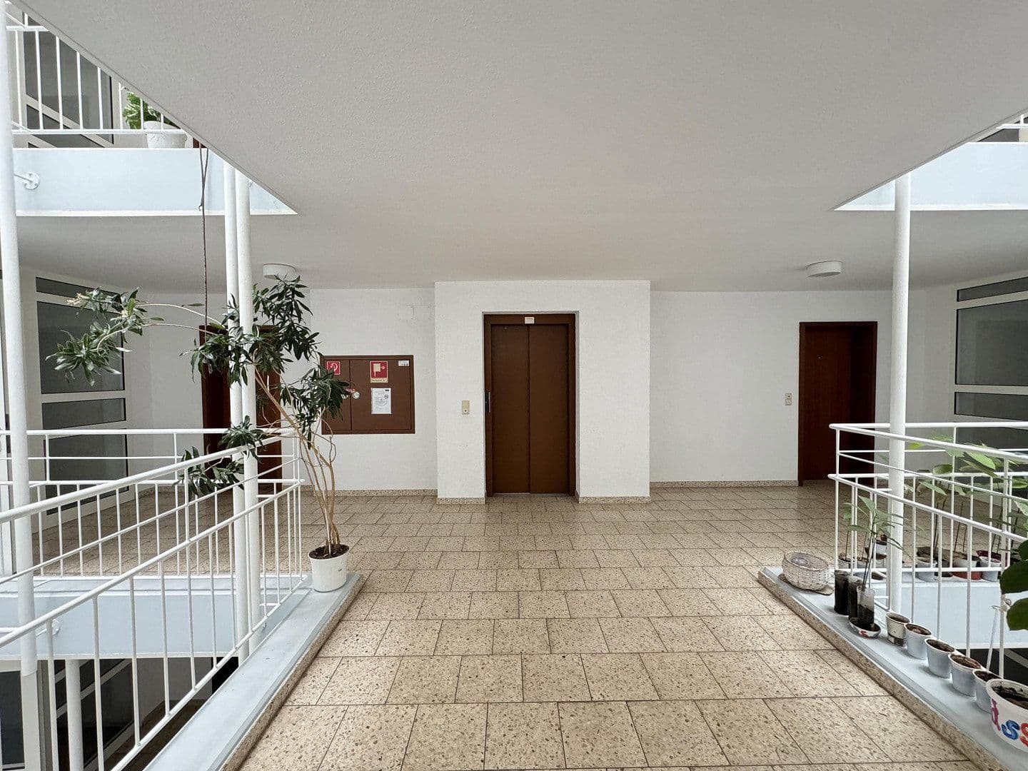 Pronájem bytu 2+1 49 m², Bayreuther Straße 10, Chemnitz, Sasko Pronájem bytu 2+1 49 m², Bayreuther Straße 10, Chemnitz, Sasko