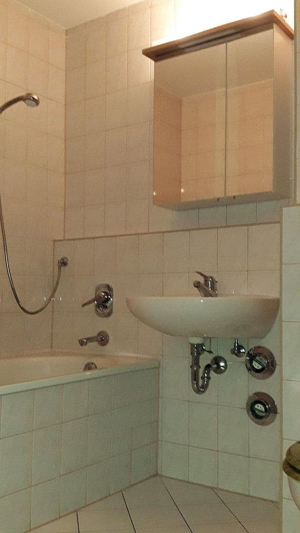 Pronájem bytu 2+1 49 m², Bayreuther Straße 10, Chemnitz, Sasko Pronájem bytu 2+1 49 m², Bayreuther Straße 10, Chemnitz, Sasko