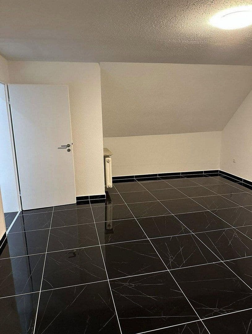 Pronájem bytu 4+1 94 m², Willroth, Porýní-Falc Pronájem bytu 4+1 94 m², Willroth, Porýní-Falc