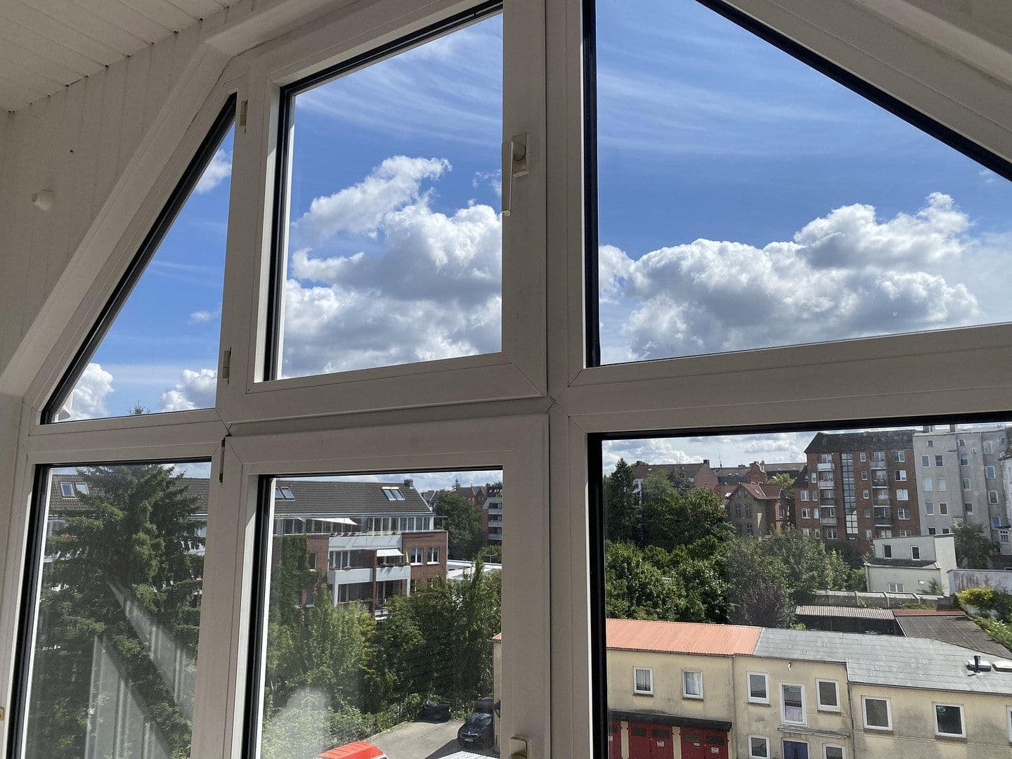Prodej bytu 5+1 95 m², Kiel, Šlesvicko-Holštýnsko Prodej bytu 5+1 95 m², Kiel, Šlesvicko-Holštýnsko